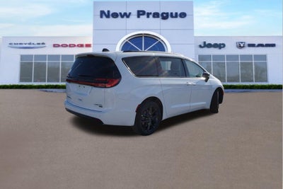 2024 Chrysler Pacifica Limited S Appearance Pkg