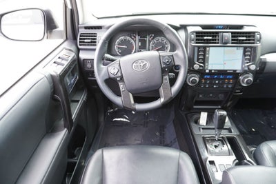 2020 Toyota 4Runner Nightshade w/3rd Row Seat + Pwr Boards