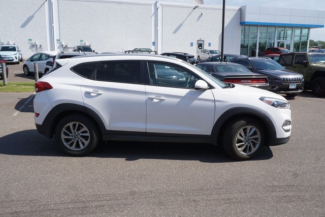 Used 2016 Hyundai Tucson SE with VIN KM8J33A45GU026140 for sale in Lakeville, Minnesota